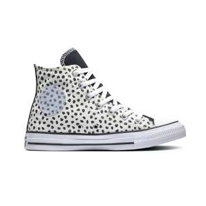 Converse High Top Sneaker Great Condition, Womens size 8, artsy dotted print